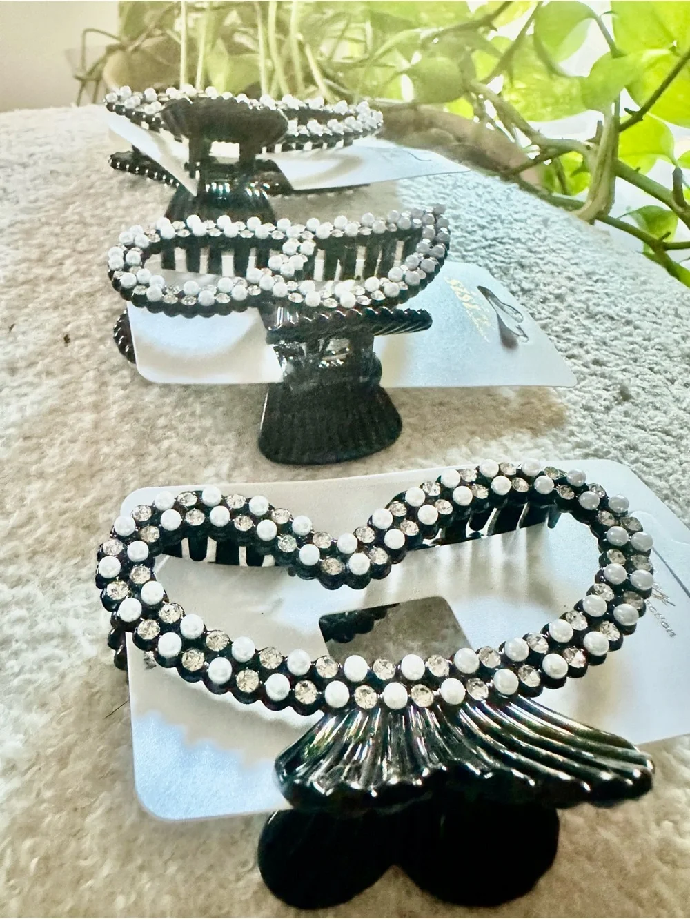 CRYSTAL & PEARL CLAW CLIP BUNDLE